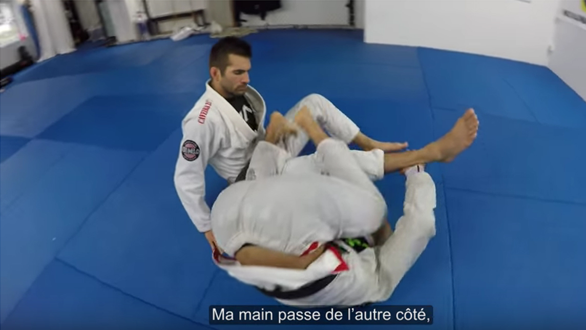 Transition clé de cheville/side control par Kiki Melo